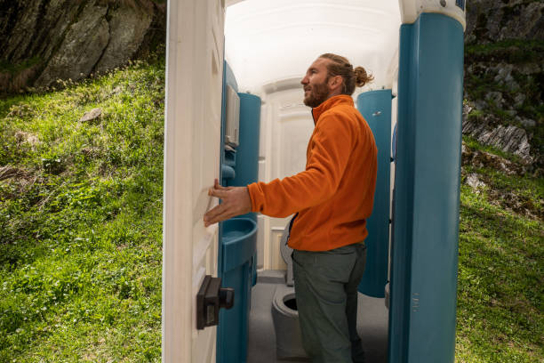Best Porta potty rental near me  in Dimondale, MI